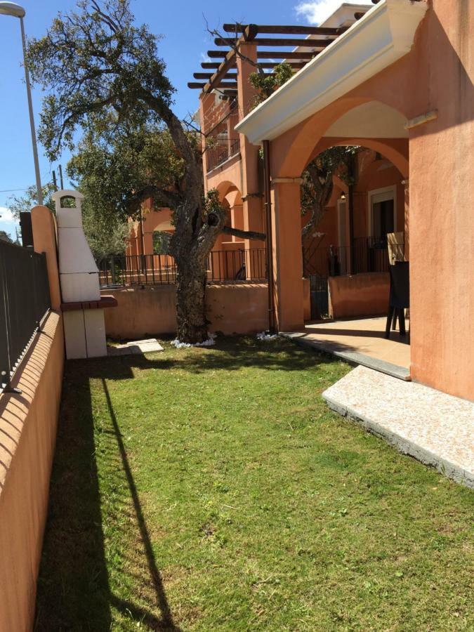 Milly Apartment Àrbatax Exterior foto